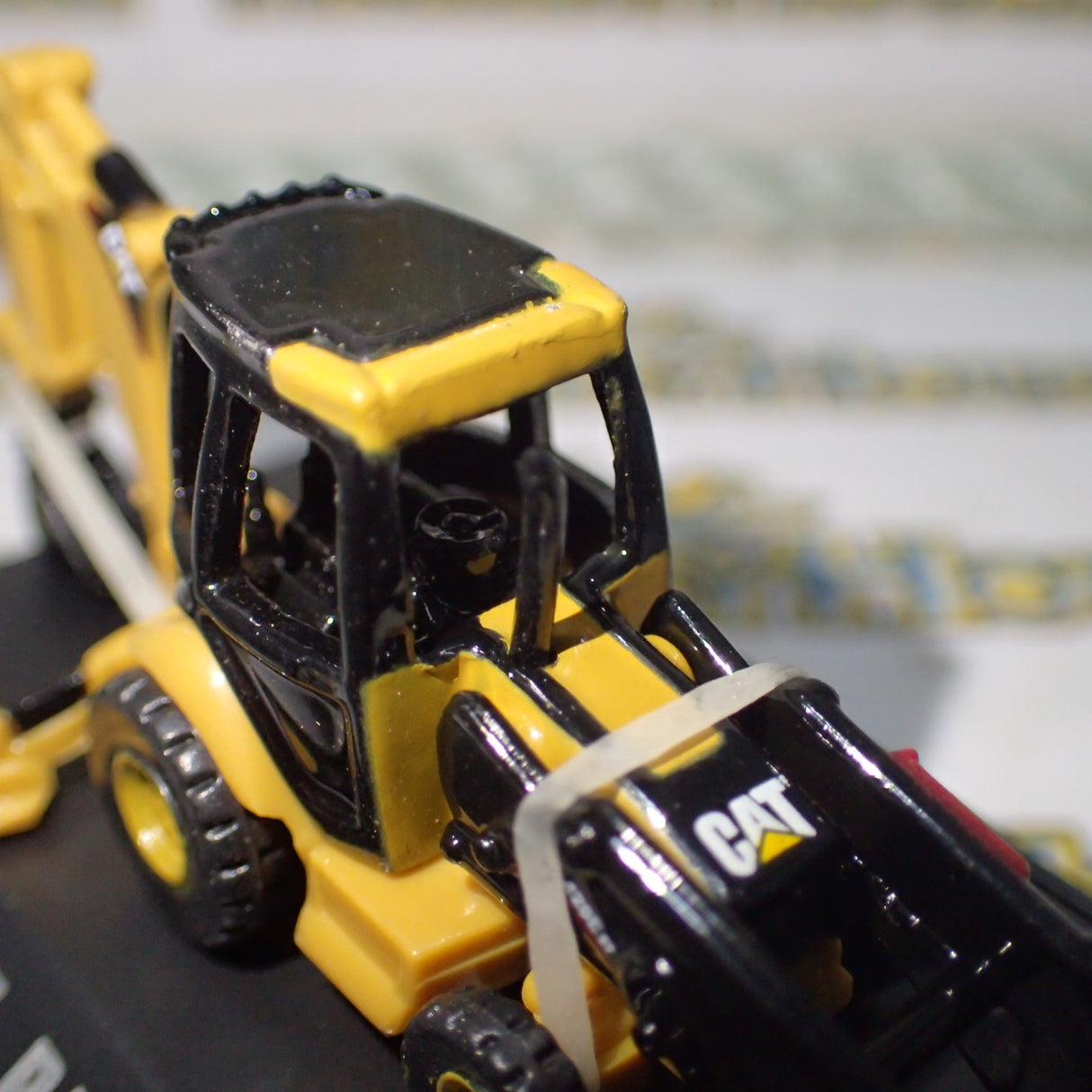 Norscot Construction Mini's 55423 - Cat 420 Backhoe Loader Diecast Scale Model Replica
