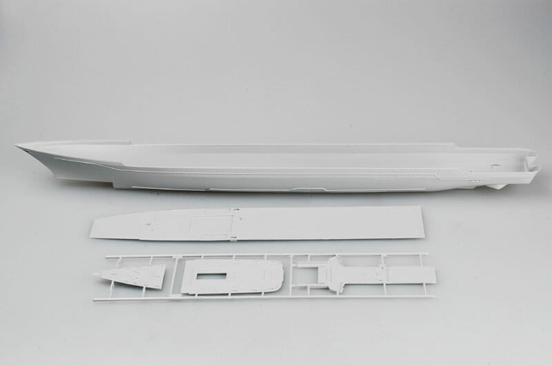 TRUMPETER - 1/350 Scale - 04520 Russian battlecruiser Admiral Ushakov (ex-Kirov) Plastic Model Kit