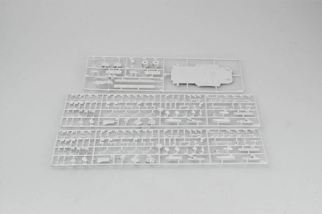 TRUMPETER - 1/350 Scale - 04520 Russian battlecruiser Admiral Ushakov (ex-Kirov) Plastic Model Kit