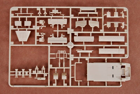 Trumpeter - 1/72 Scale - FAMO SD.KFZ.9/18 Ton Halftrack Plastic Model Kit