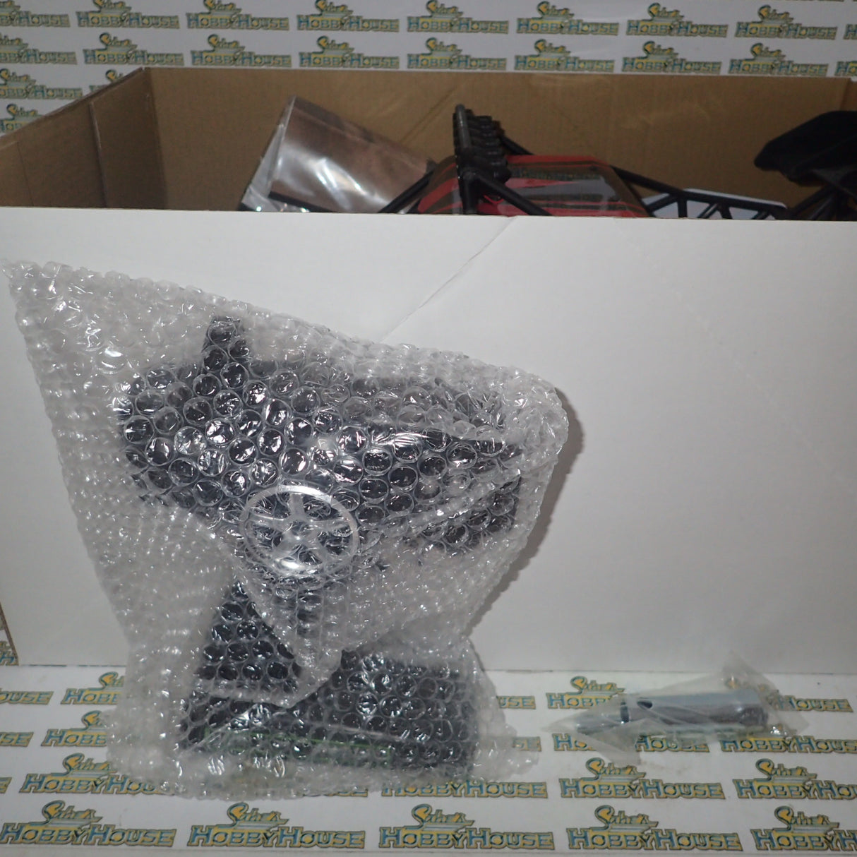 Team Magic - 560015 1/8 Scale SETH 2200kv Brushless Electric 3-6s Waterproof RTR 4WD Remote Control Desert Truck