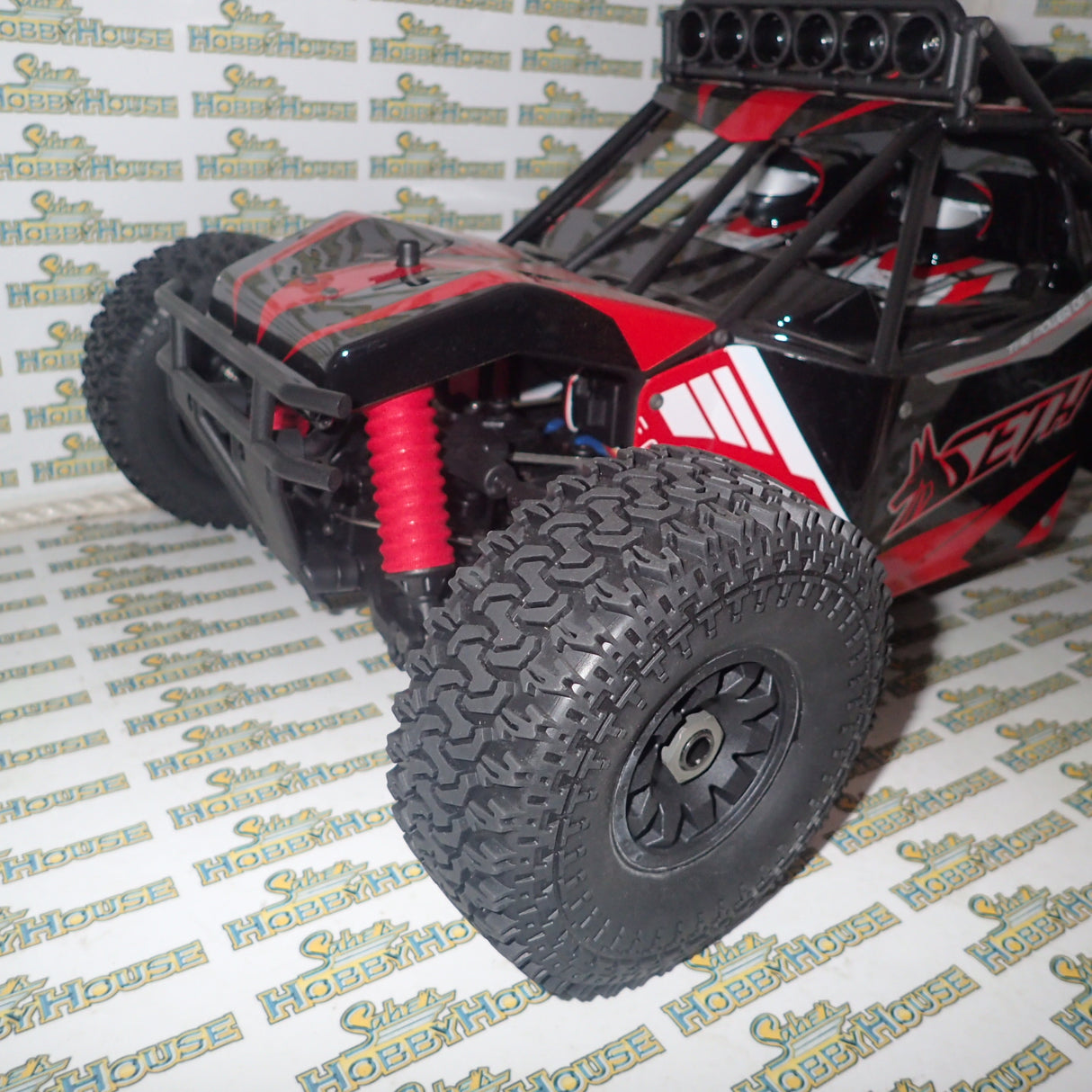 Team Magic - 560015 1/8 Scale SETH 2200kv Brushless Electric 3-6s Waterproof RTR 4WD Remote Control Desert Truck