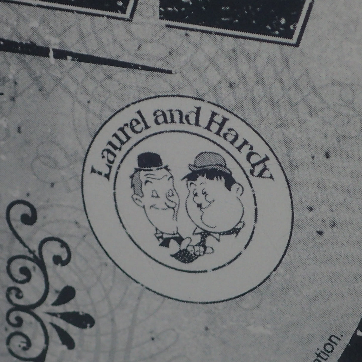 SD toys 570238 - Movie Icons Tin Movie Reel Container replica with Stan Laurel Hardy