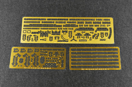 TRUMPETER - 1/350 Scale - 05347 Italian Heavy Cruiser Zara Plastic Model Kit
