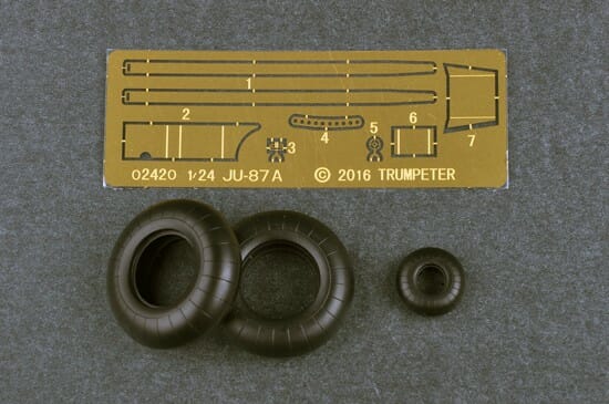 Trumpeter - 1:24 Scale - 02420 Junkers Ju-87A Stuka Plastic Model Kit