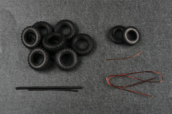 Trumpeter - 1:35 Scale - 01033 Russian Zil-131V towed PR-11 SA-2 Guideline Plastic Model Kit