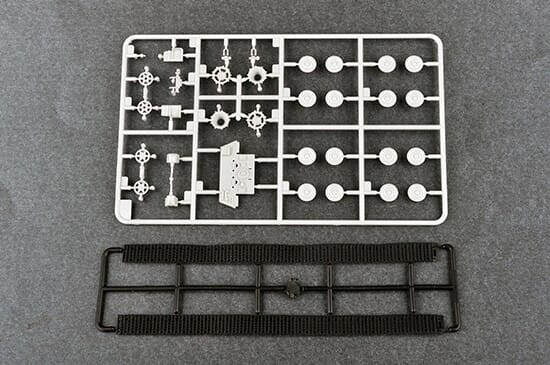 TRUMPETER - 1:72 Scale 07124 German E-50 Flakpanzer Plastic Model Kit
