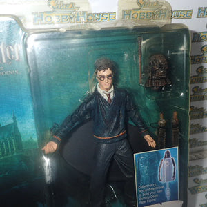 NECA 60008 - Harry Potter and The Order of The Phoenix Figurine With Wand and Base