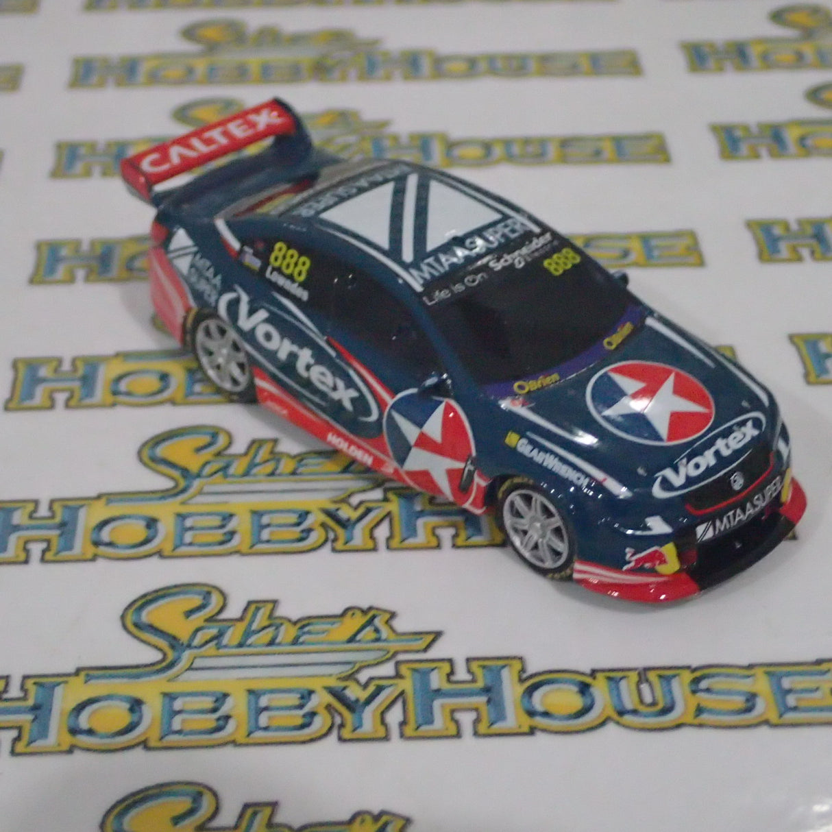 Classic Carlectables 64244 1/64 Scale Holden VF Commodore Craig Lowndes year 2016 Team Vortex