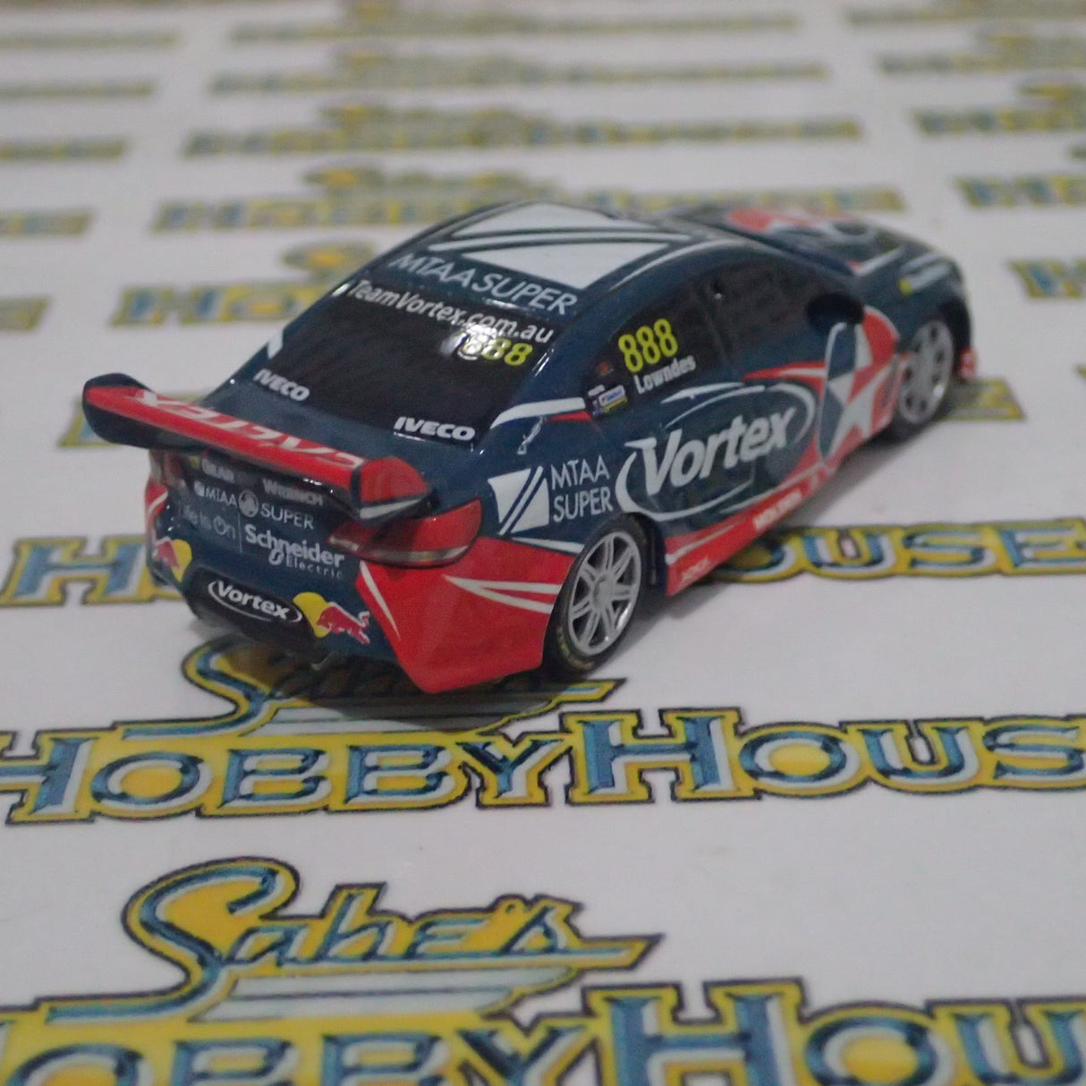 Classic Carlectables 64244 1/64 Scale Holden VF Commodore Craig Lowndes year 2016 Team Vortex