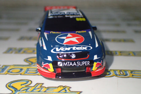 Classic Carlectables 64244 1/64 Scale Holden VF Commodore Craig Lowndes year 2016 Team Vortex