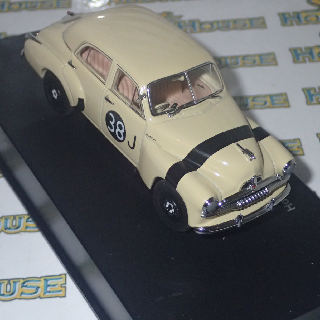 AutoArt 66460 - 1/43 Scale Holden FJ Race Car 1964 Lakeside International Raceway Dick Johnson's First Race Diecast Scale Model Replica