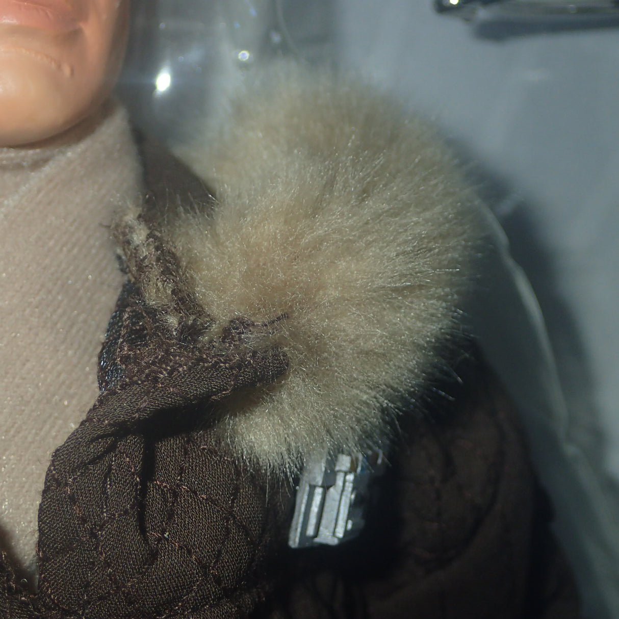 Diamond Select 70228 - Ultimate Quarter Scale - Star Wars Han Solo in Hoth Gear Replica Figure