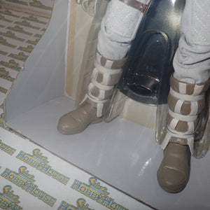 Diamond Select 70228 - Ultimate Quarter Scale - Star Wars Han Solo in Hoth Gear Replica Figure