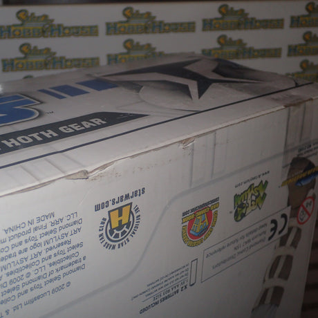 Diamond Select 70228 - Ultimate Quarter Scale - Star Wars Han Solo in Hoth Gear Replica Figure