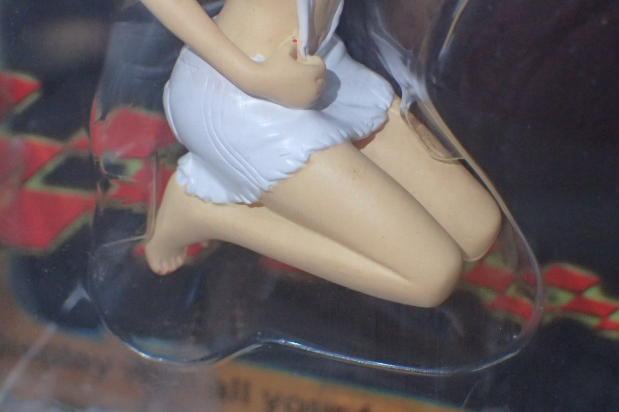 Motor Heads Miniatures #703 - 1/18 Lilliane Hand Painted Cold-Cast Resin Figurine