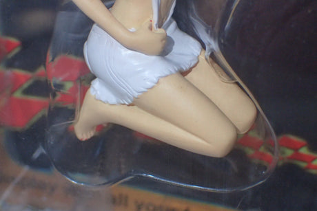 Motor Heads Miniatures #703 - 1/18 Lilliane Hand Painted Cold-Cast Resin Figurine