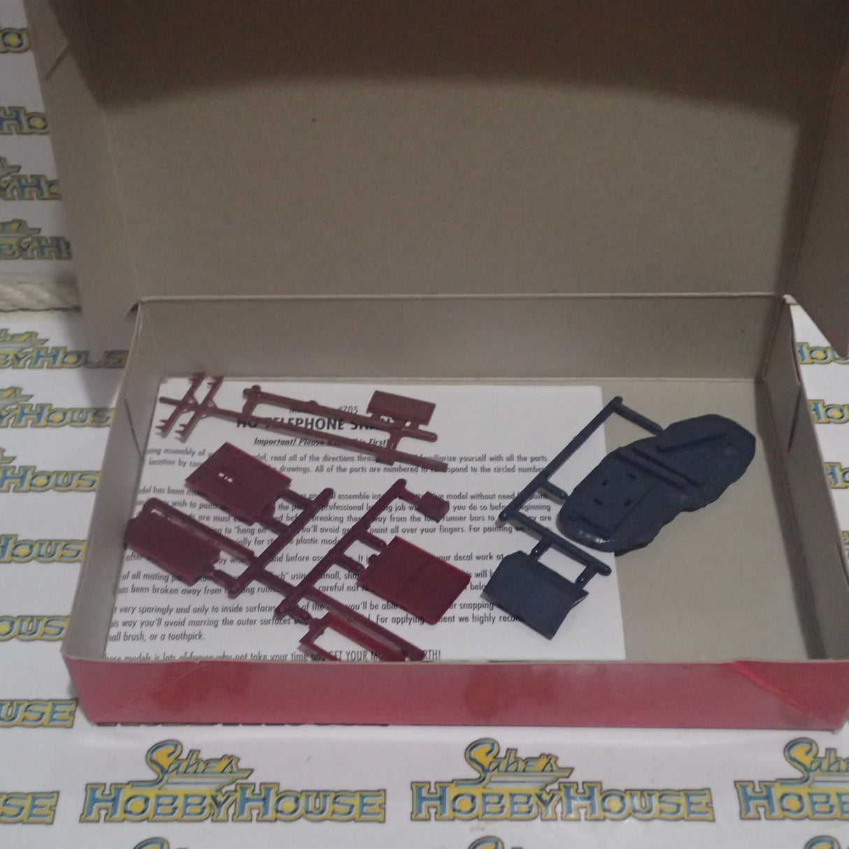 Atlas - HO Scale - #705 Telephone Shanty & Pole Kit