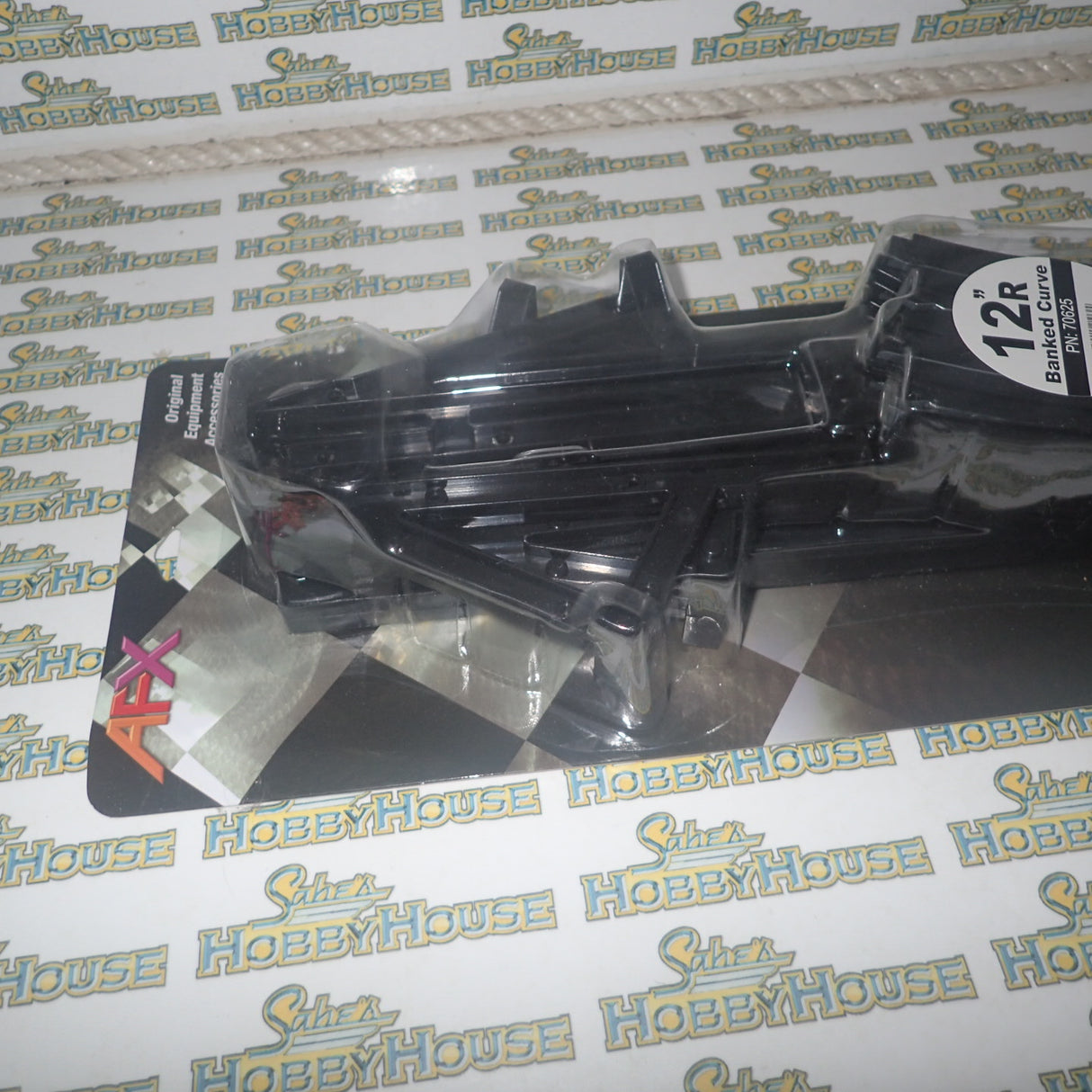 AFX 70625 - Banked Curve, 12" Radius Track