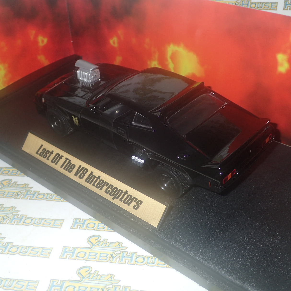 DDA 71665 - 1/24 Scale Last of The V8 Interceptors 1973 Ford Falcon XB Die-cast Model Replica