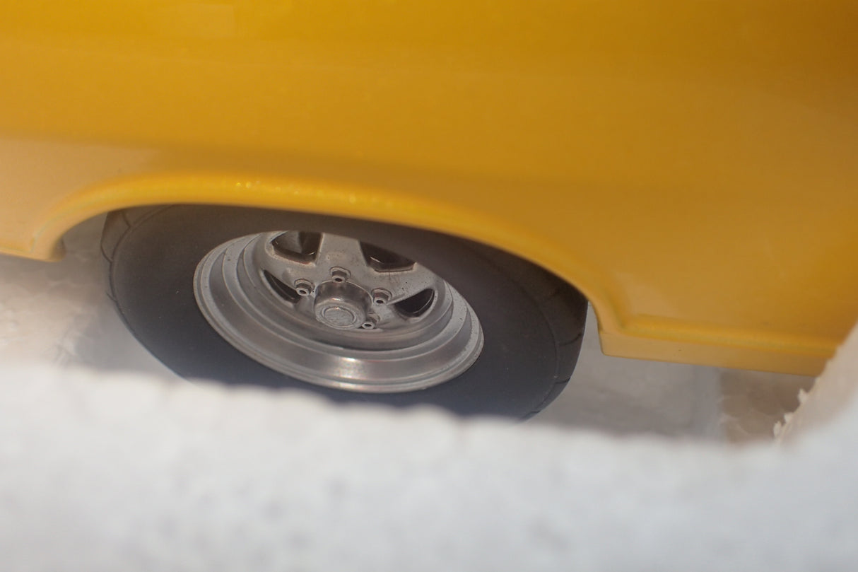 Autoart 72577 - 1/18 Scale - Holden LJ Torana GTR XU-1 Street Machine in Metallic Yellow Diecast Scale Model Replica