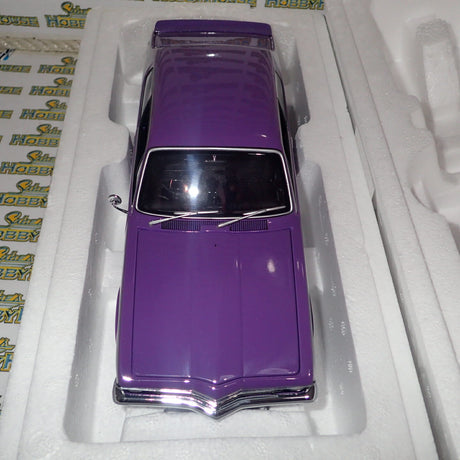 BIANTE AUTOART 72586 1/18 HOLDEN LC TORANA GTR XU-1 IN PLUMDINGER PURPLE