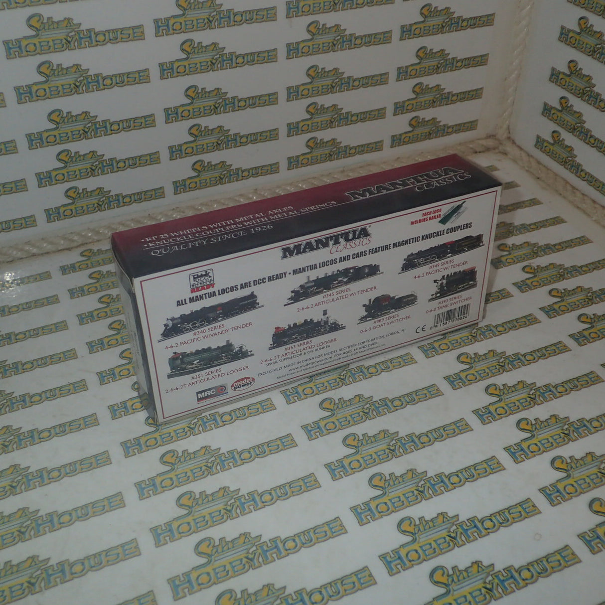 Mantua Classics 727002 - HO/00 Scale - 40' Flat with Crates Reading