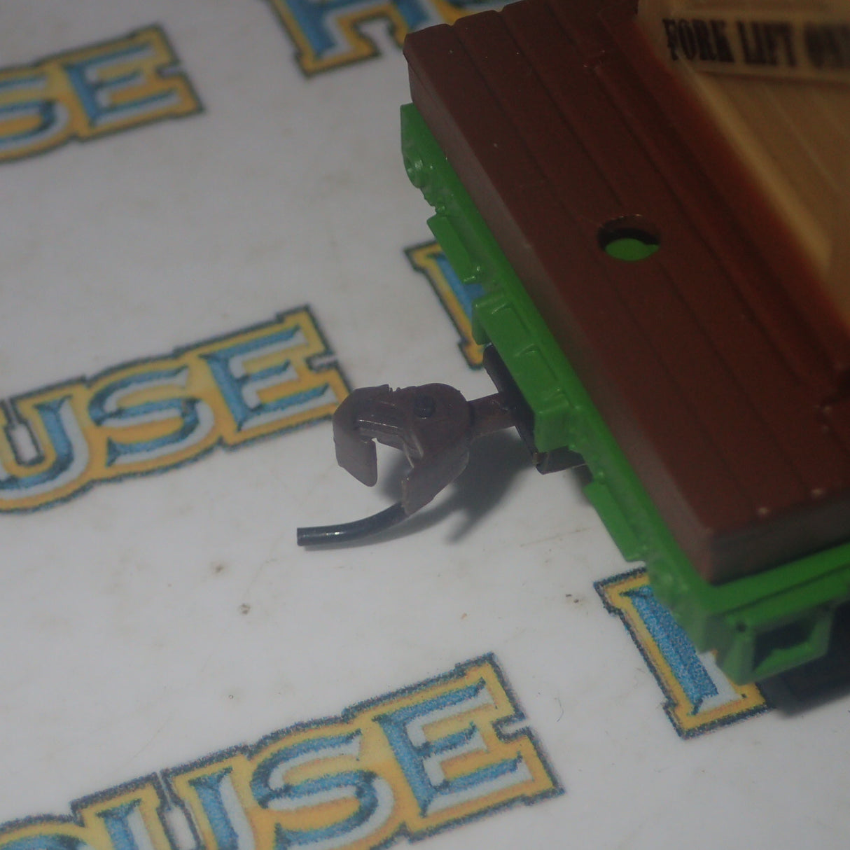 Mantua Classics 727002 - HO/00 Scale - 40' Flat with Crates Reading