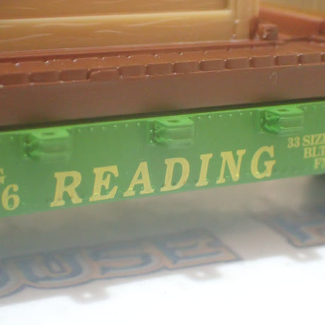 Mantua Classics 727002 - HO/00 Scale - 40' Flat with Crates Reading