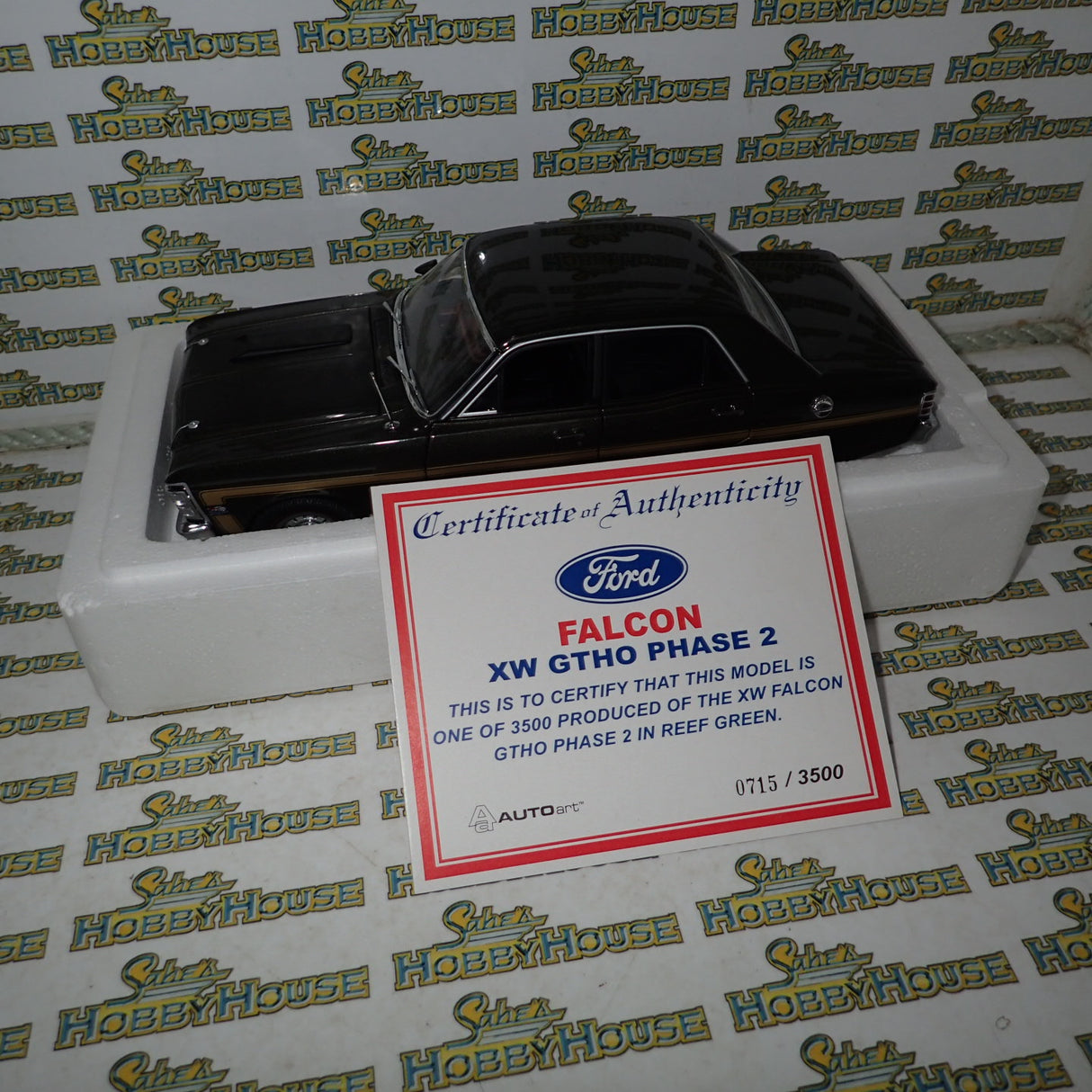 Biante 72872 - 1:18 Ford Falcon XW GTHO Phase 2 Reef Green Die-Cast Replica
