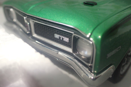 Biante 73403 - 1/18 scale Holden HG GTS 3550 Monaro Coupe in Lakeside Green