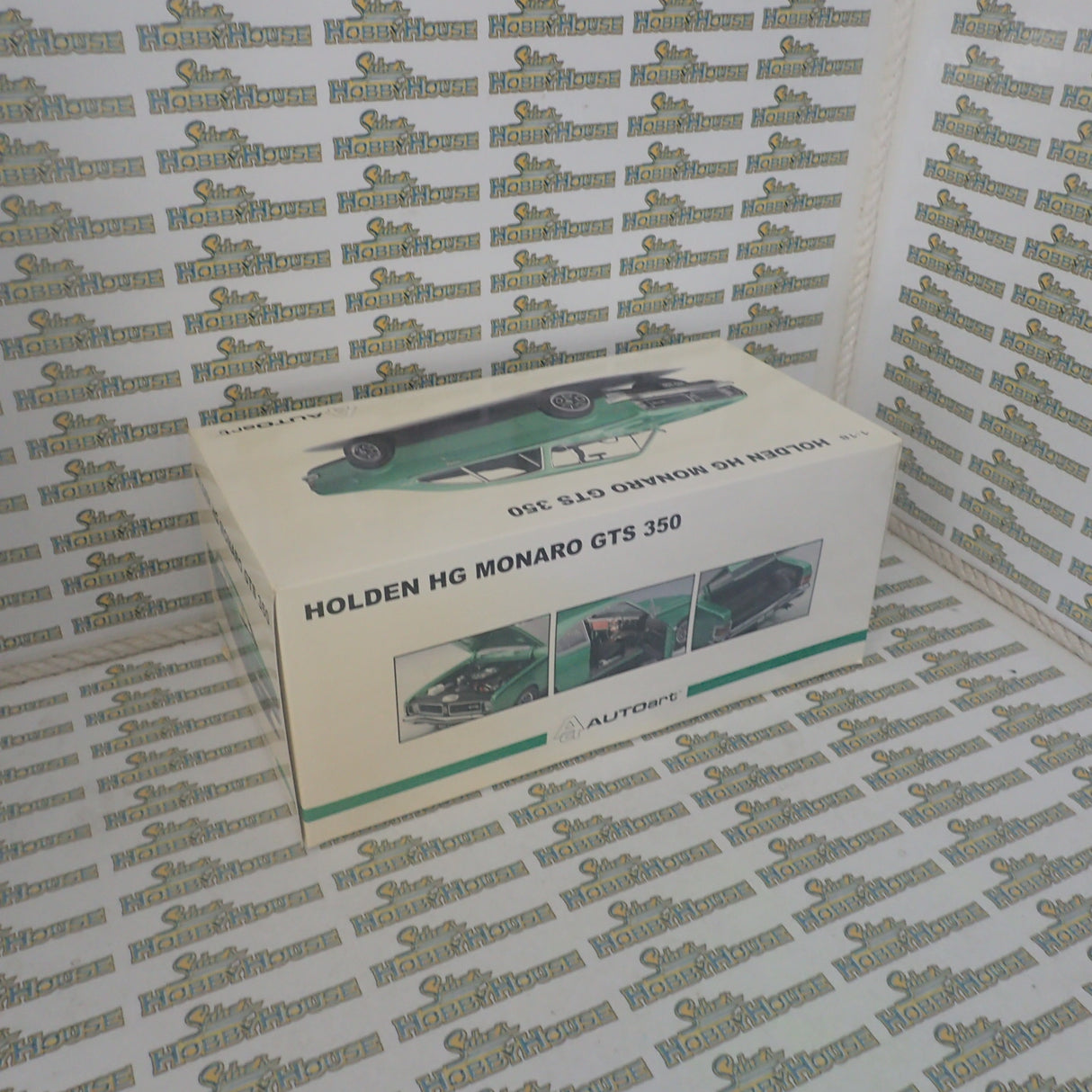 Biante 73403 - 1/18 scale Holden HG GTS 3550 Monaro Coupe in Lakeside Green