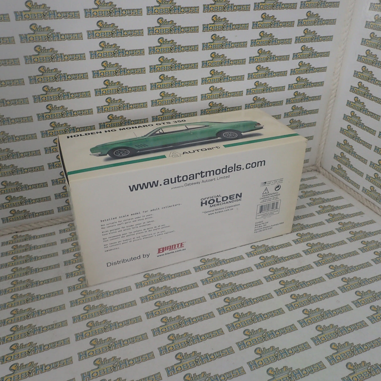 Biante 73403 - 1/18 scale Holden HG GTS 3550 Monaro Coupe in Lakeside Green