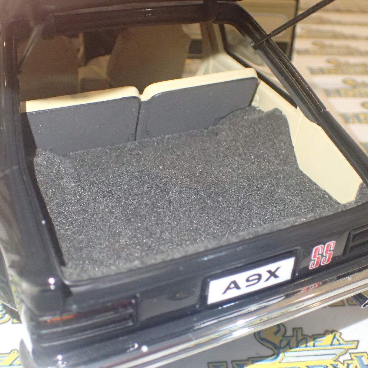 BIANTE 73454 Holden LX SS A9X Torana Hatchback Tuxedo Black