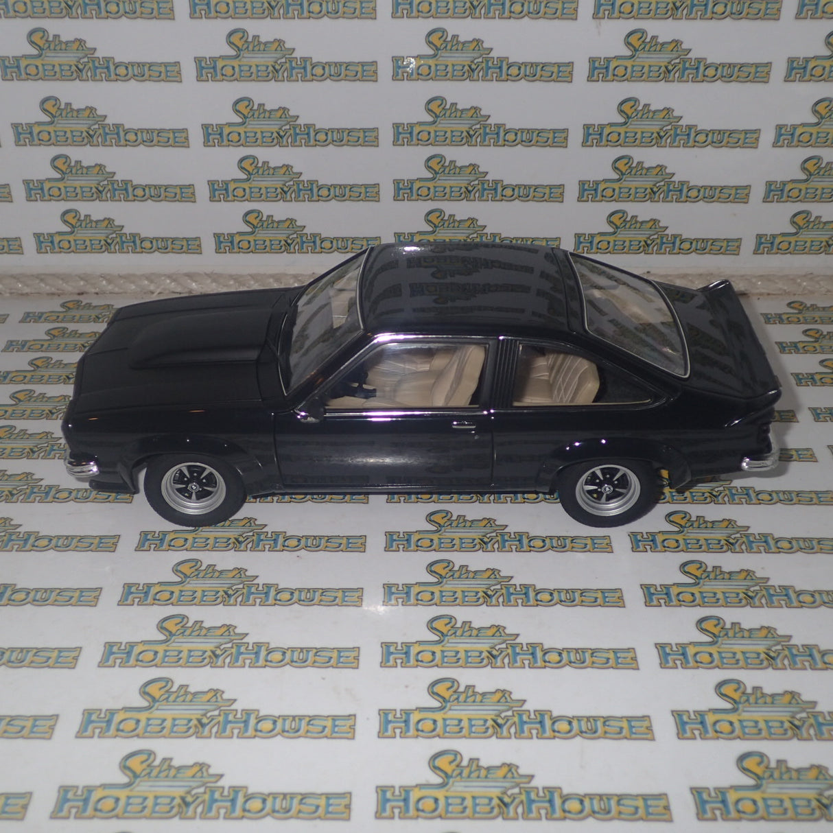 BIANTE 73454 Holden LX SS A9X Torana Hatchback Tuxedo Black