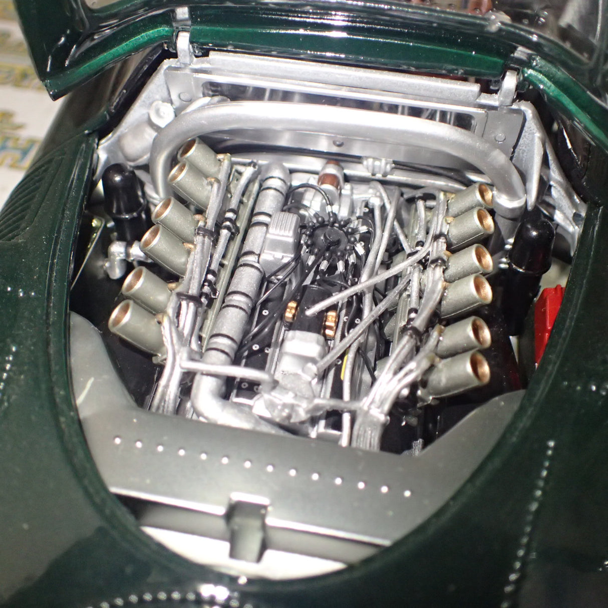 Autoart Millennium 73541 - 1/18 Jaguar XJ 13 Diecast Scale Model Replica