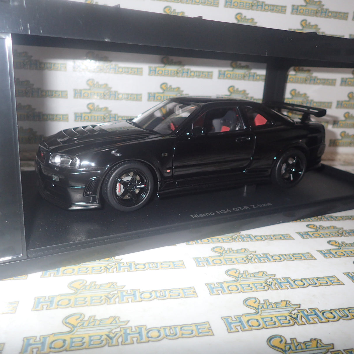 AutoArt 77355 - 1/18 Scale NISSAN NISMO R34 GT-R GTR Z-TUNE (BLACK) Diecast Car Model