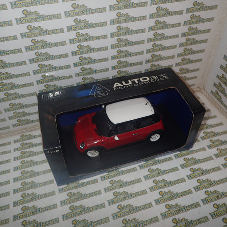 AutoArt 74822 - 1/18 Scale - BMW Mini Cooper Red