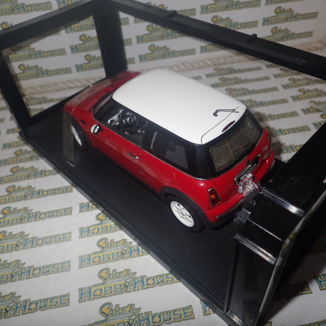 AutoArt 74822 - 1/18 Scale - BMW Mini Cooper Red