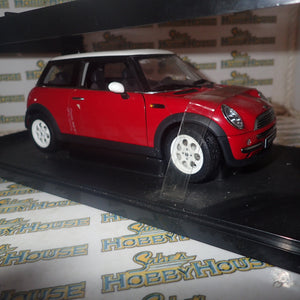 AutoArt 74822 - 1/18 Scale - BMW Mini Cooper Red