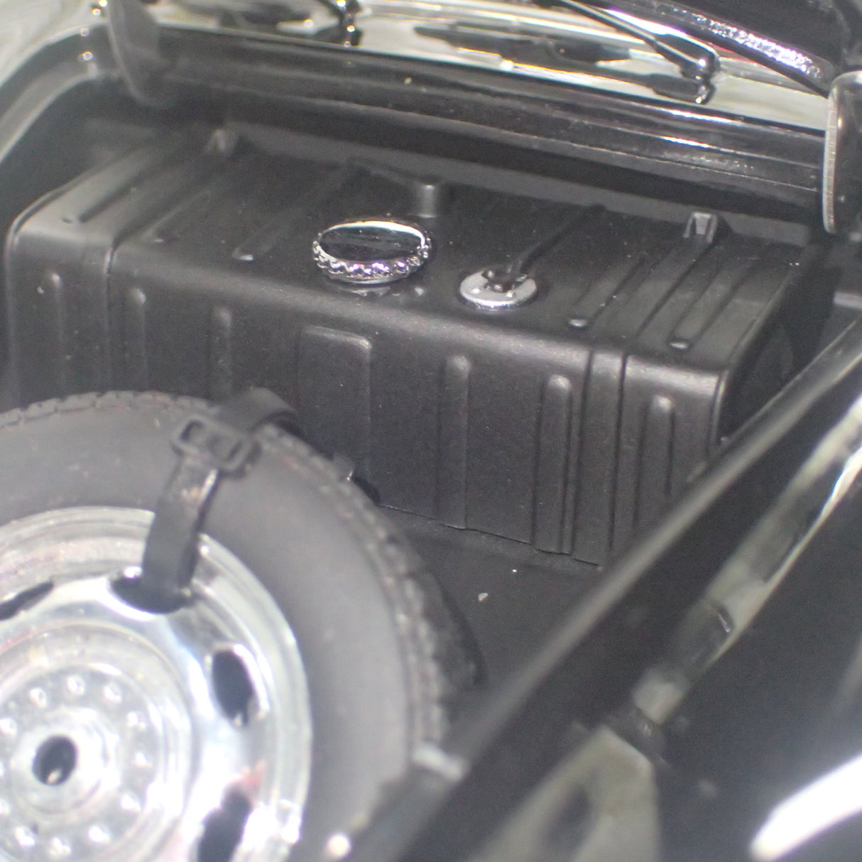 AutoArt 77866 - 1/18 Scale Porsche 356 Speedster Black Steve McQueen Version No. 71 Diecast Model Replica