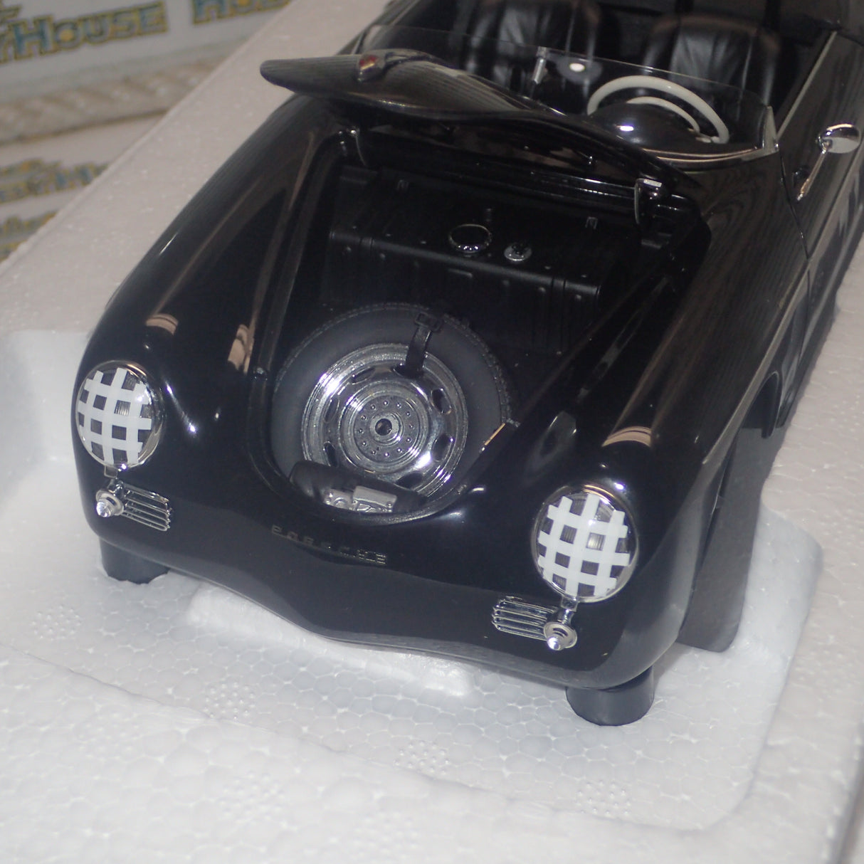 AutoArt 77866 - 1/18 Scale Porsche 356 Speedster Black Steve McQueen Version No. 71 Diecast Model Replica