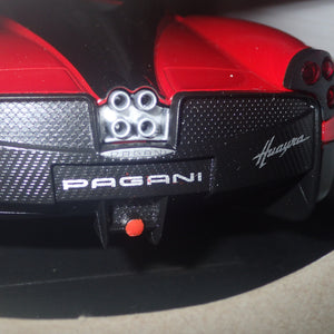 Motor Max 79160 - 1/18 Scale Pagani Huayra in Red & Black