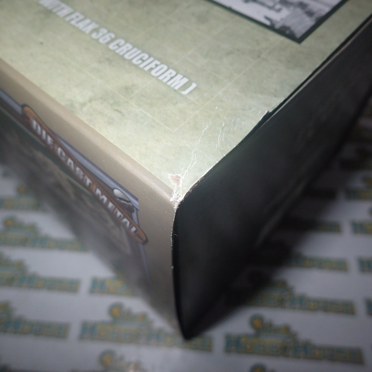 Forces of Valor 801008B - 1/32 Scale German 88mm Flak Gun El Alamein 1942 Scale Model Replica Set