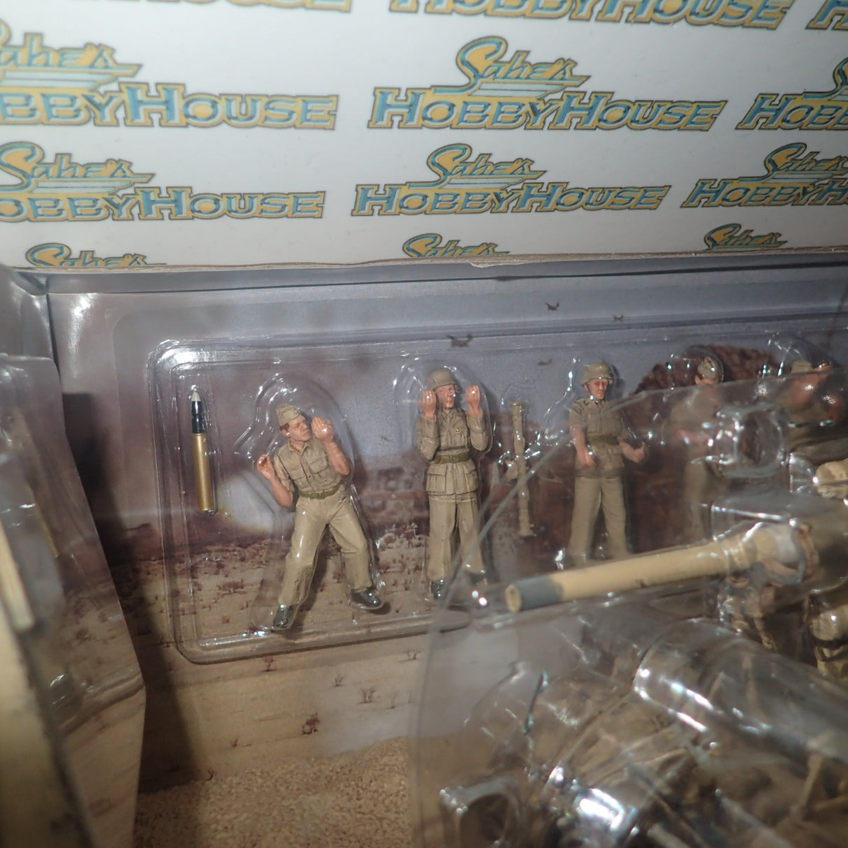 Forces of Valor 801008B - 1/32 Scale German 88mm Flak Gun El Alamein 1942 Scale Model Replica Set