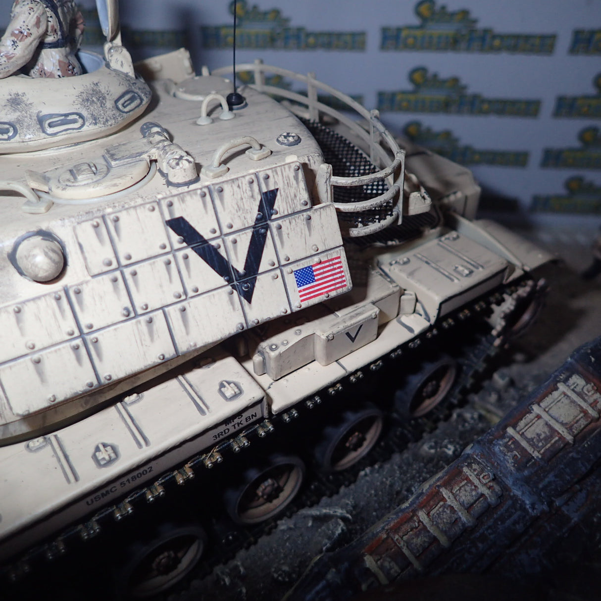Forces of Valor 80109 - 1/32 Patton M60 A1 tank of the American army.