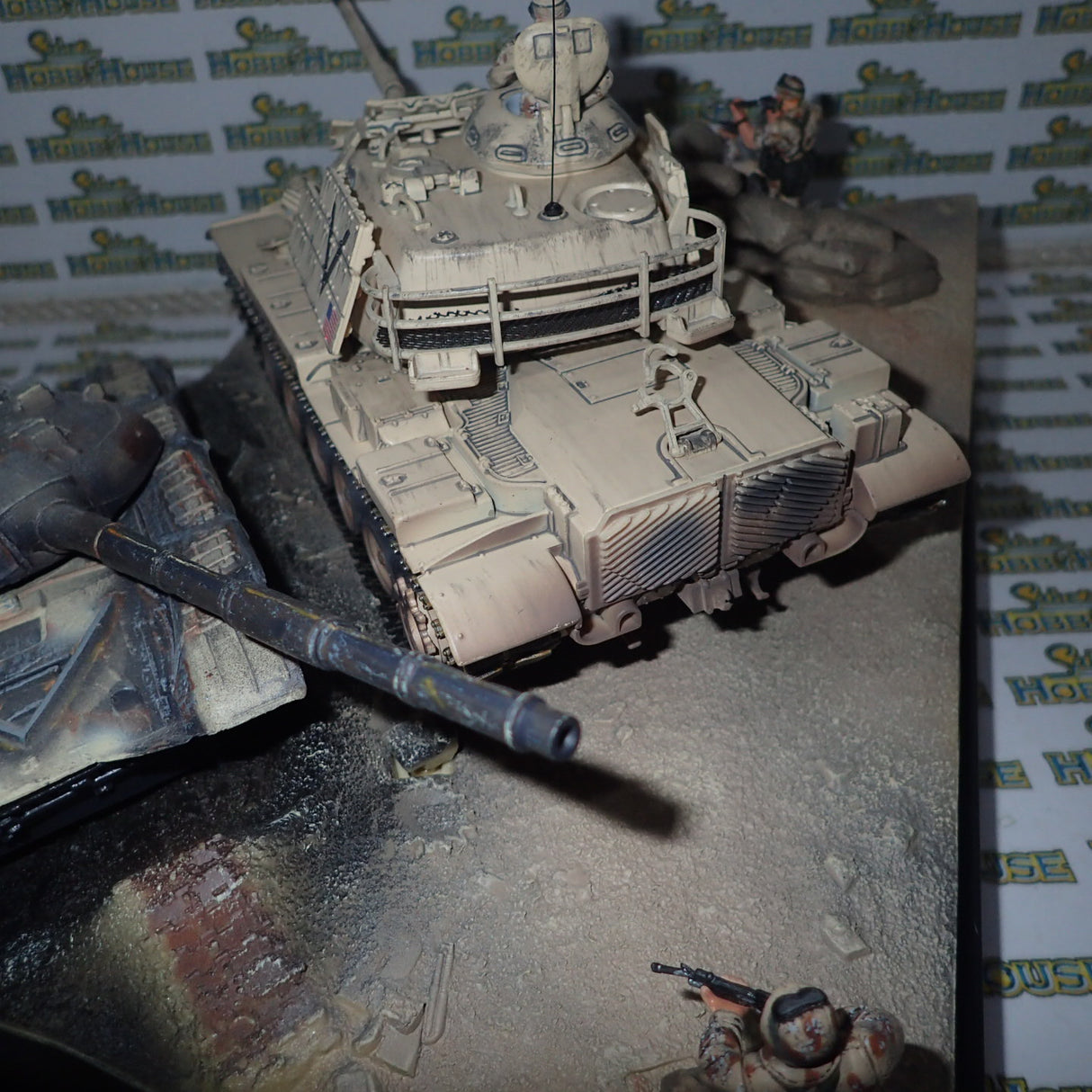 Forces of Valor 80109 - 1/32 Patton M60 A1 tank of the American army.