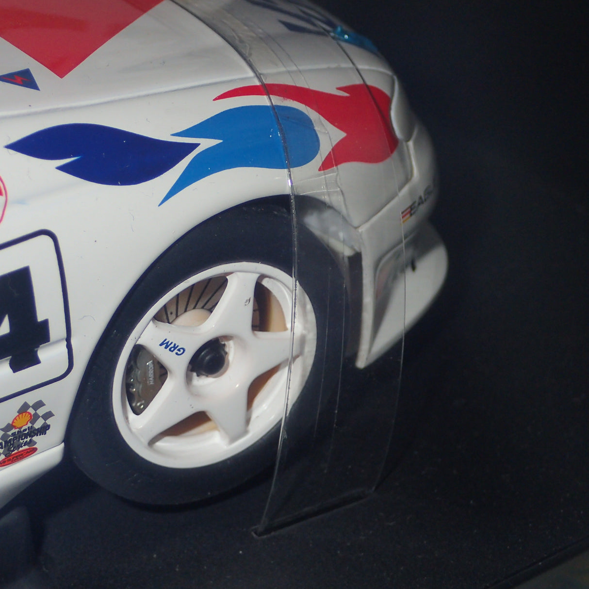 Biante/AutoArt 80163- Diecast 1:18 HOLDEN COMMODORE VX 2001 #34 VALVOLINE GARTHTANDER