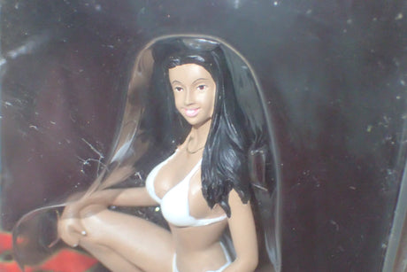 Motor Heads Miniatures #802 - 1/18 Marlene Hand Painted Cold-Cast Resin Figurine