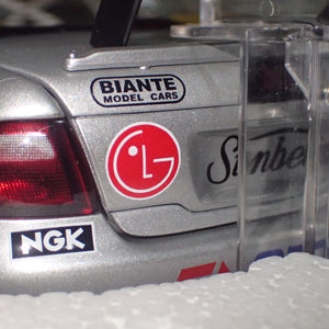 Biante/AutoArt 80364- 1:18 HOLDEN COMMODORE VX 2003 PAUL WEEL #16